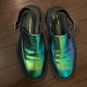 Intentionally Blank TRIP Hologram Sandals